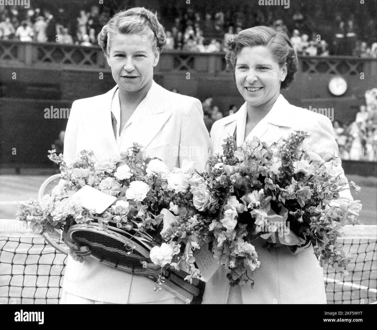 (L-R) Louise Brough and Margaret DuPont pose for pictures before the ...