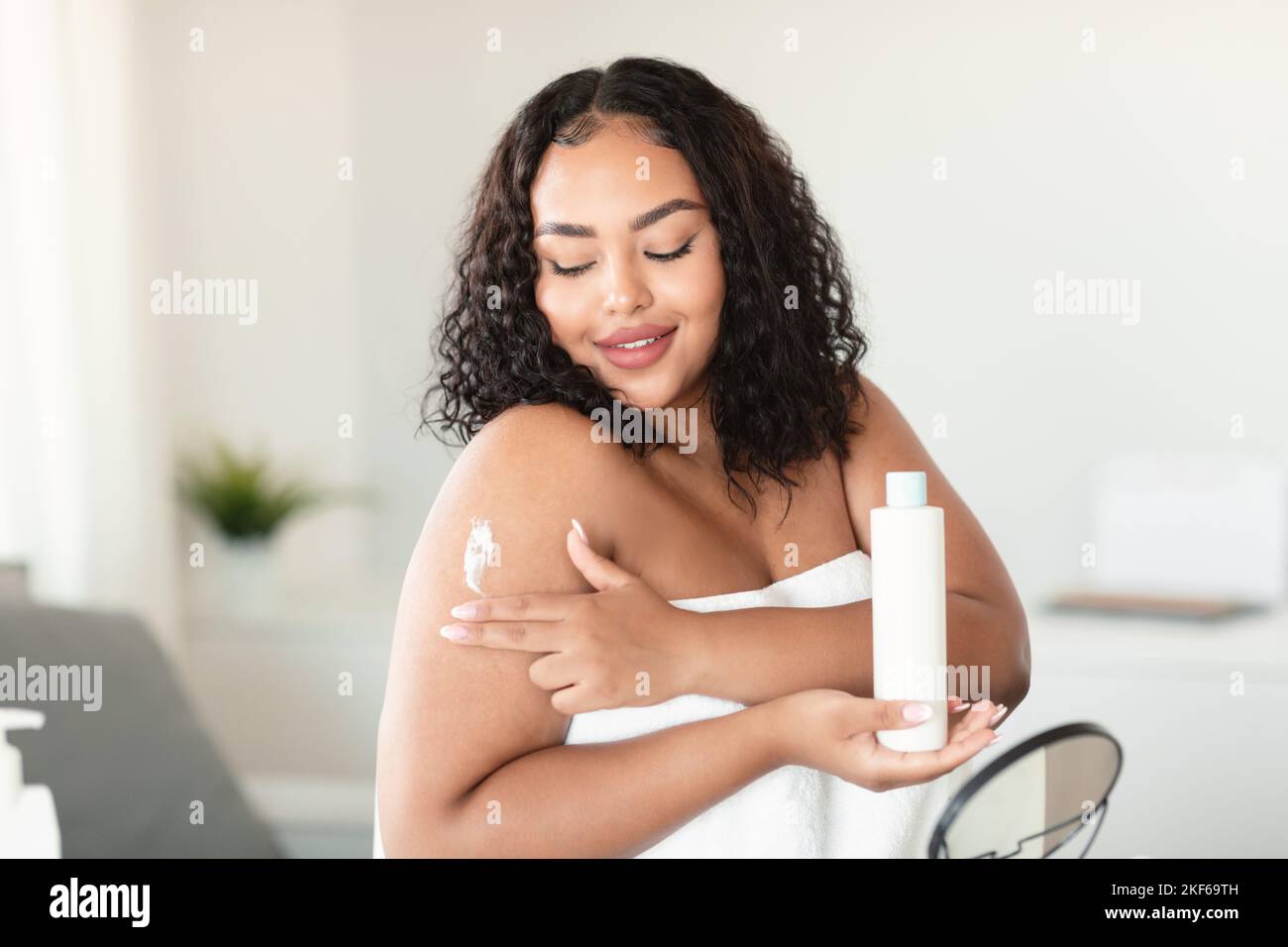 Chubby woman bedroom hi-res stock photography and images - Alamy