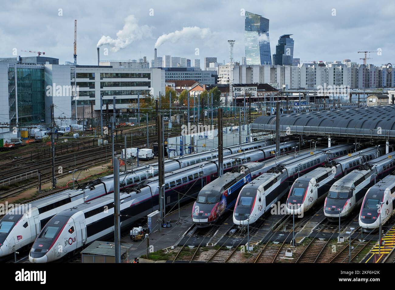 November 16, 2022, Charenton le Pont, Ile de France, FRANCE High speed