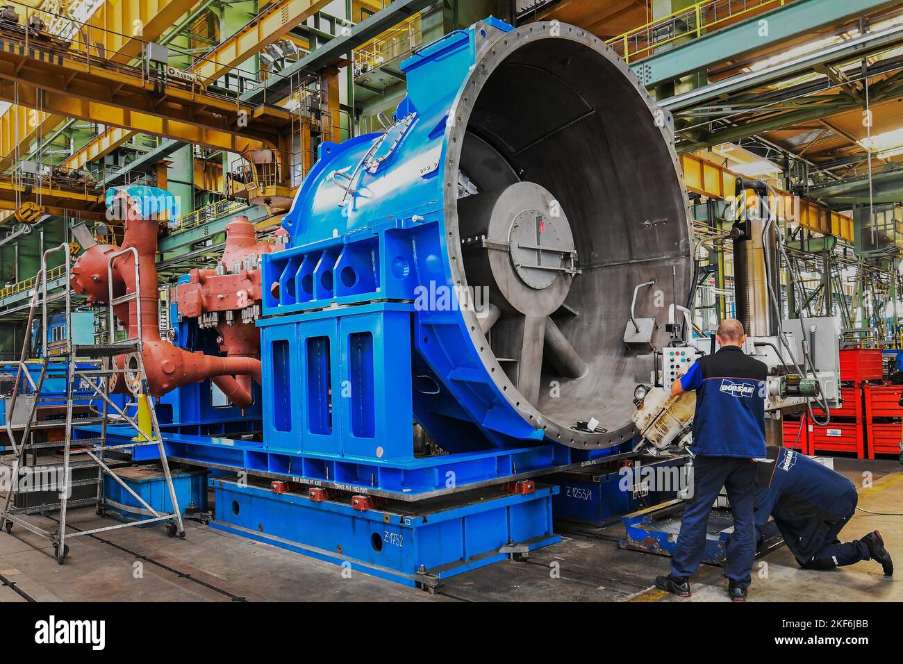 Pilsen, Czech Republic. 09th Nov, 2022. Doosan Skoda Power, manufacturer and supplier of equipment for power stations, machine rooms especially equipped for steam turbines. Pictured production hall in Pilsen, Czech Republic, November 9, 2022. Credit: Miroslav Chaloupka/CTK Photo/Alamy Live News Stock Photo