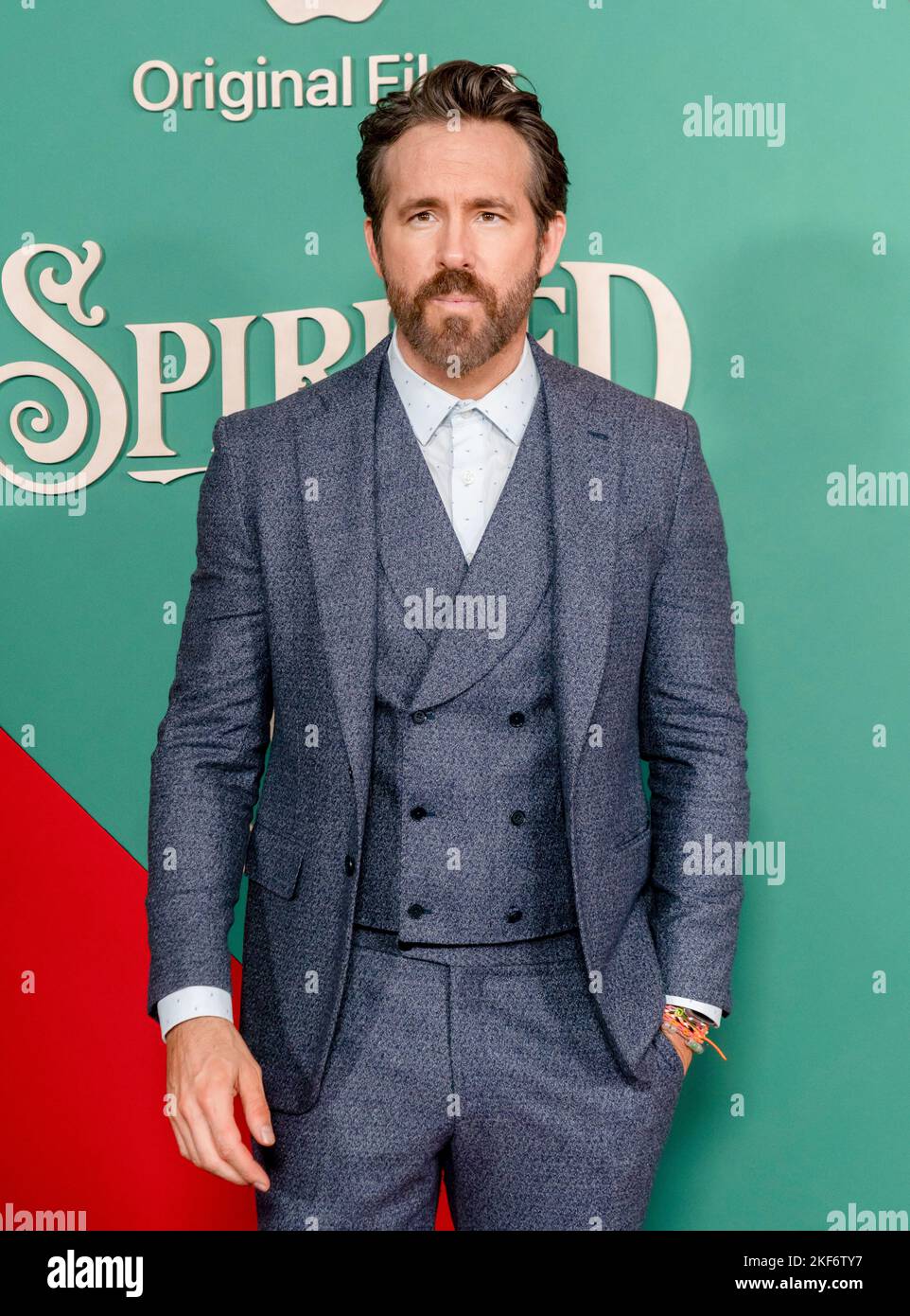 ryan-reynolds-attends-premiere-by-apple-original-films-spirited-at