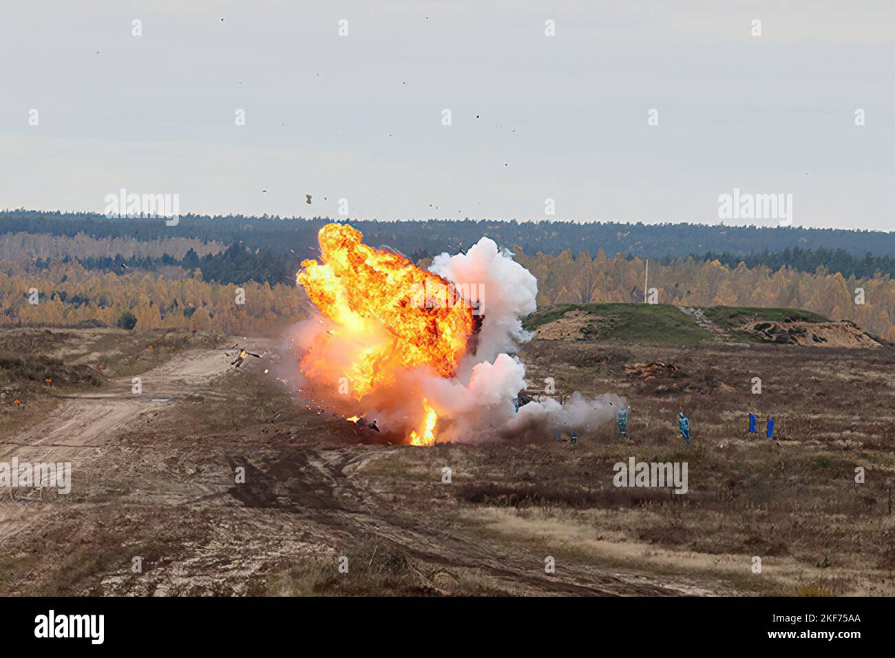 Explosion field military training hi-res stock photography and images ...