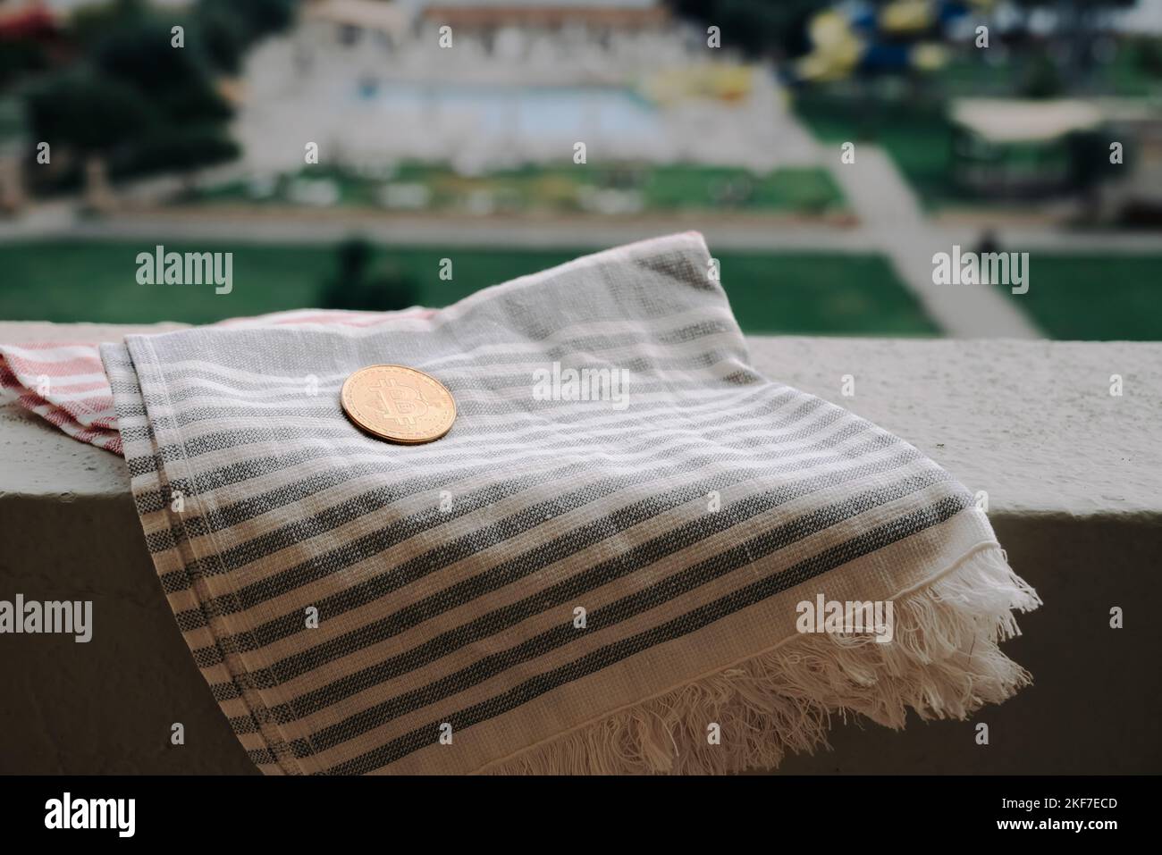 E payment and transaction hi-res stock photography and images - Alamy