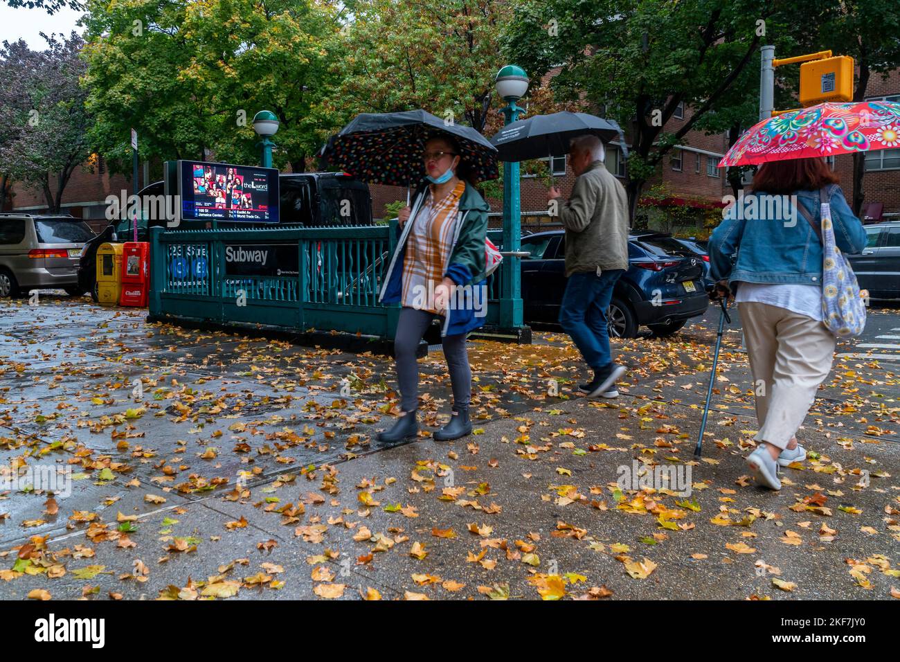 Autumn leaves litter the streets after the remains of Hurricane Nicole passes through New York in Chelsea, on Friday, November 11, 2022. The city is making an effort to clean catch basins and storm drains to prevent localized flooding. (© Richard B. Levine) Stock Photo