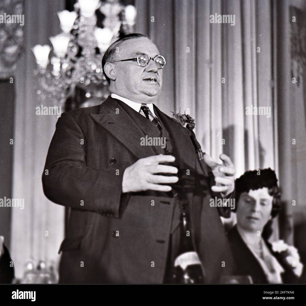 Labour politician and ERNEST BEVIN (1881-1951) Labour politician and Minister of Labour and  National Service making a speech in 1940 Stock Photo