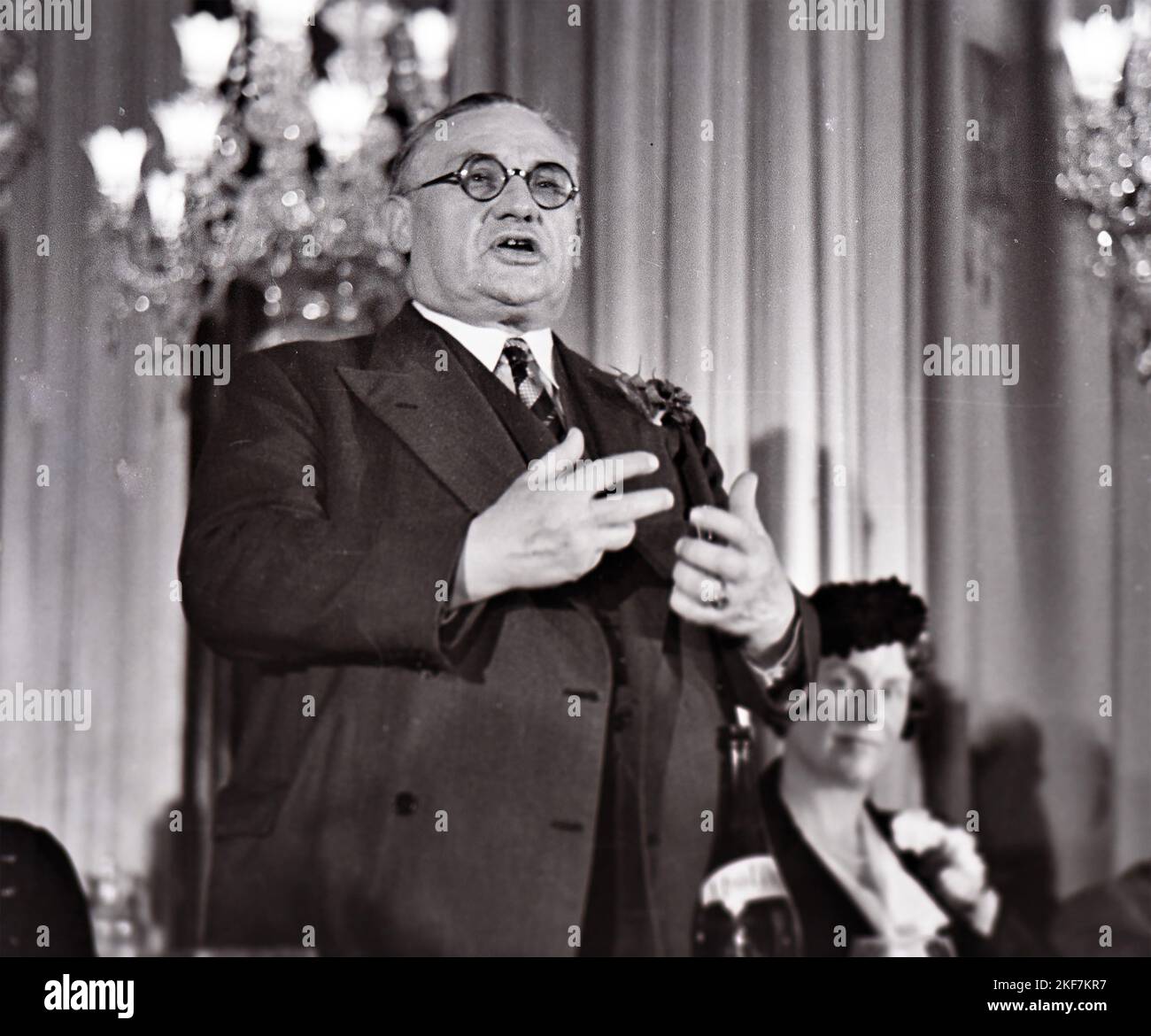 Labour politician and ERNEST BEVIN (1881-1951) Labour politician and Minister of Labour and  National Service making a speech in 1940 Stock Photo