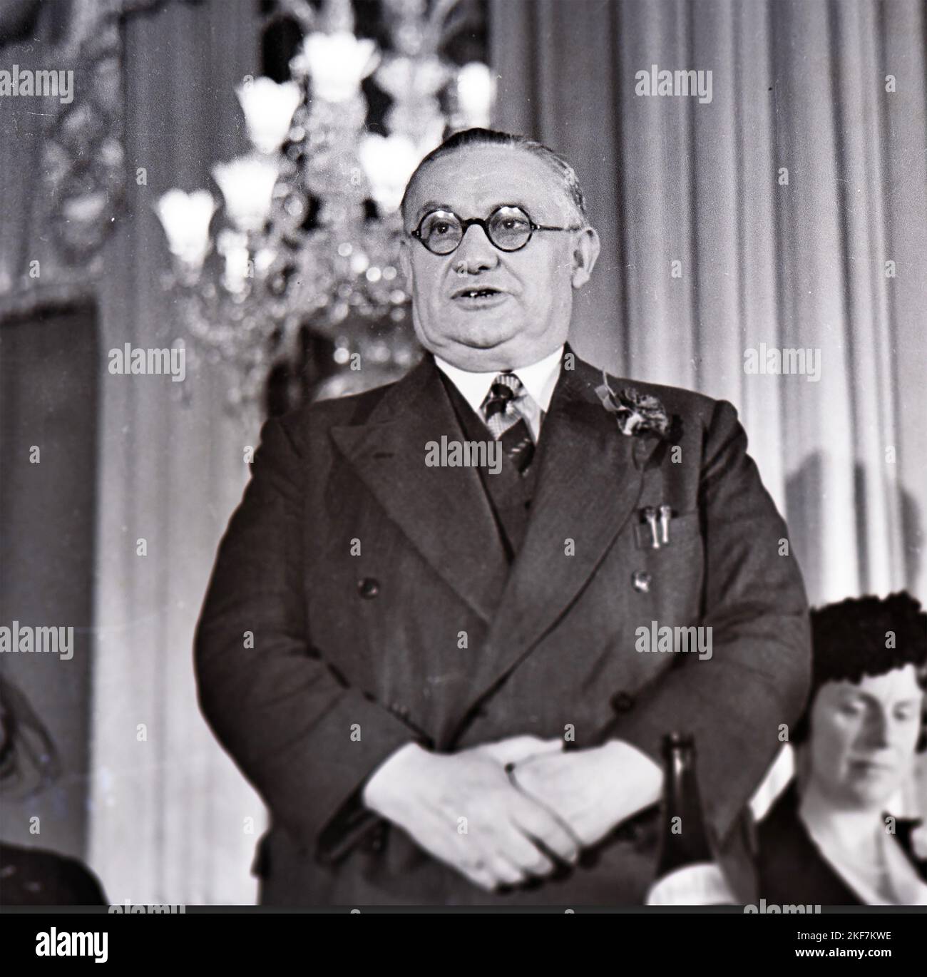 Labour politician and ERNEST BEVIN (1881-1951) Labour politician and Minister of Labour and  National Service making a speech in 1940 Stock Photo