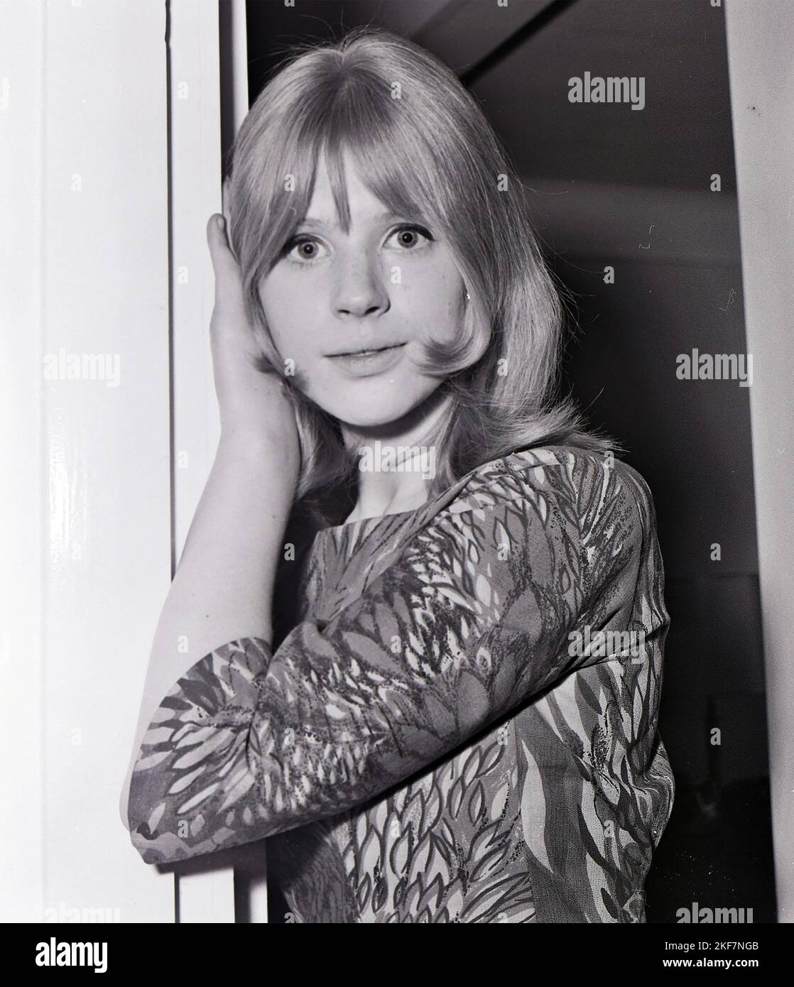 Marianne faithfull 1964 hi-res stock photography and images - Alamy