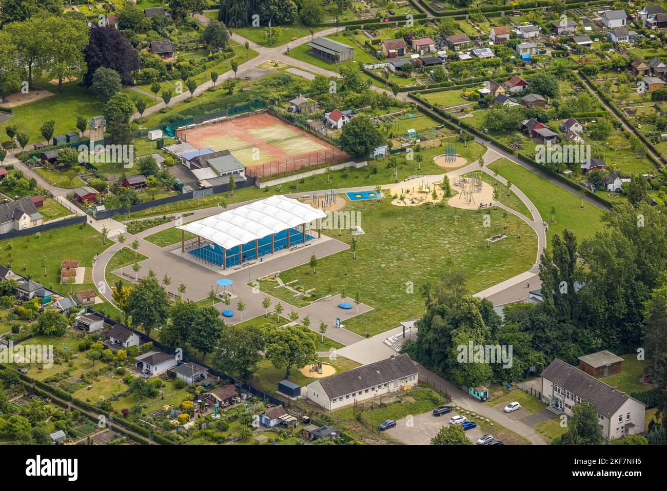 Aerial view of green park hi-res stock photography and images - Alamy