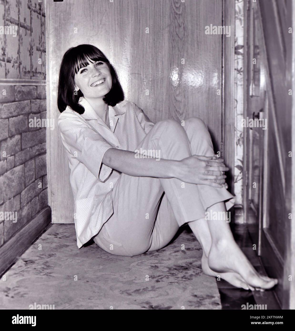 SANDIE SHAW English pop singer at her  Dagenham home in 1964 Stock Photo