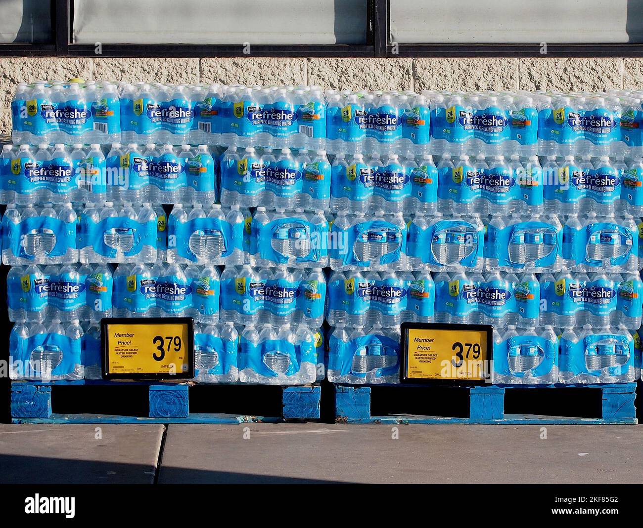 bottled drinking water for sale in front of Safeway grocery store in Union City, California Stock Photo