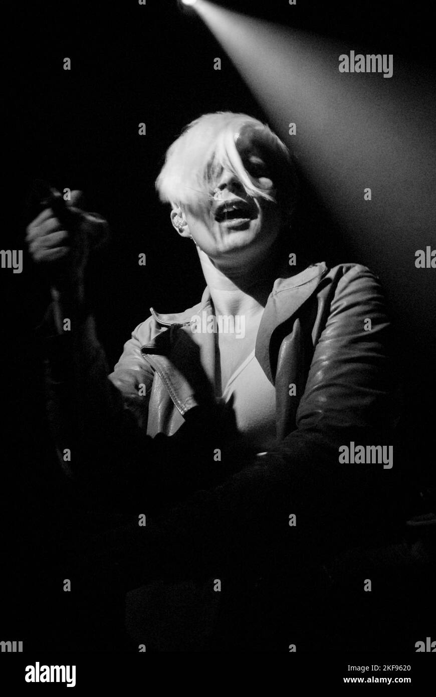 Robyn singer Black and White Stock Photos & Images Alamy