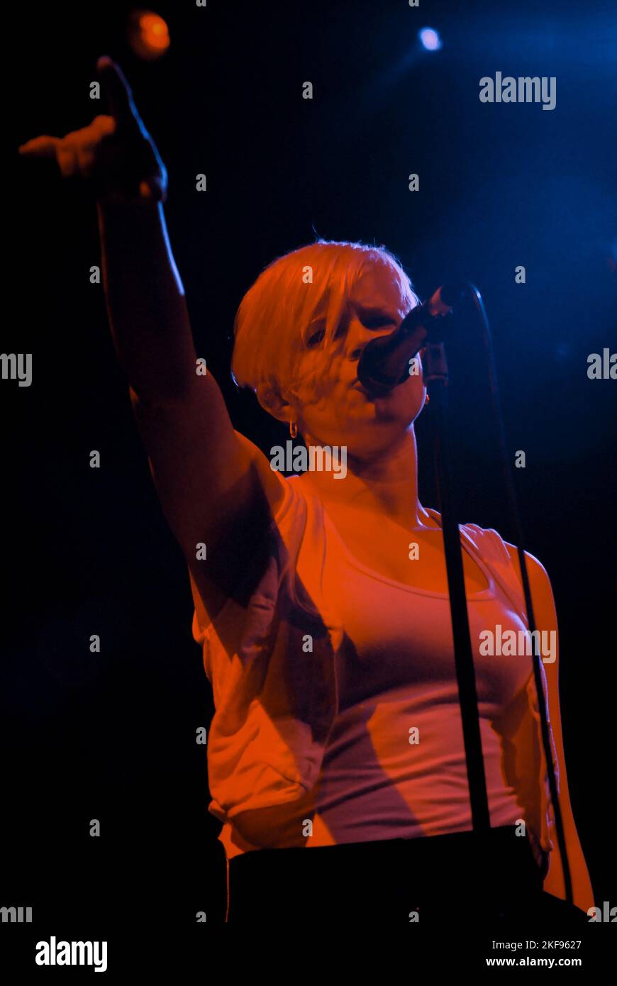 Robyn British Singer Robyn singer sweden hi-res stock photography and images - Alamy