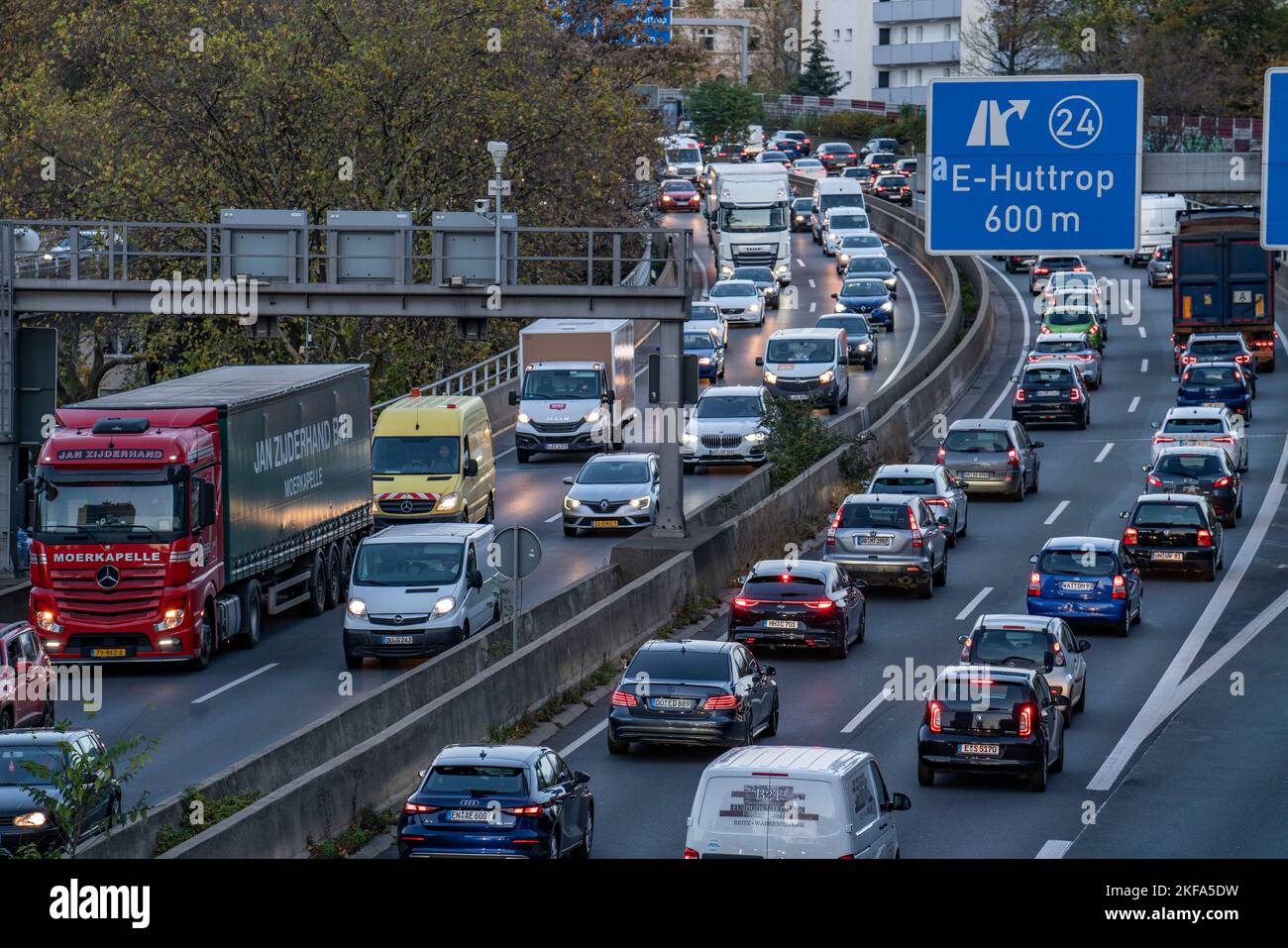 Traffic jam on the A40 motorway, Ruhrschnellweg, in the city