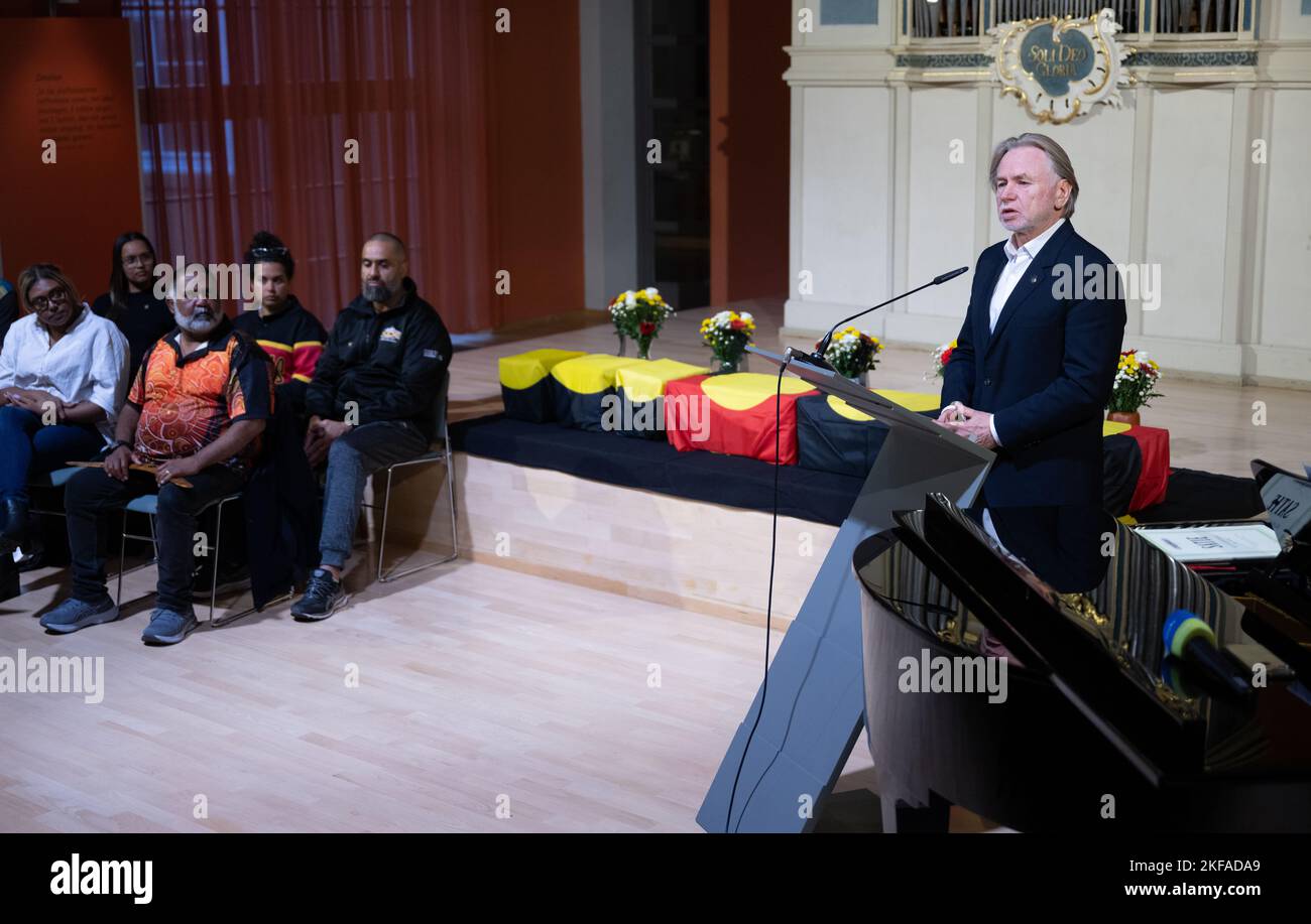 17 November 2022, Saxony, Leipzig Philip Green, Australian ambassador to Germany, speaks