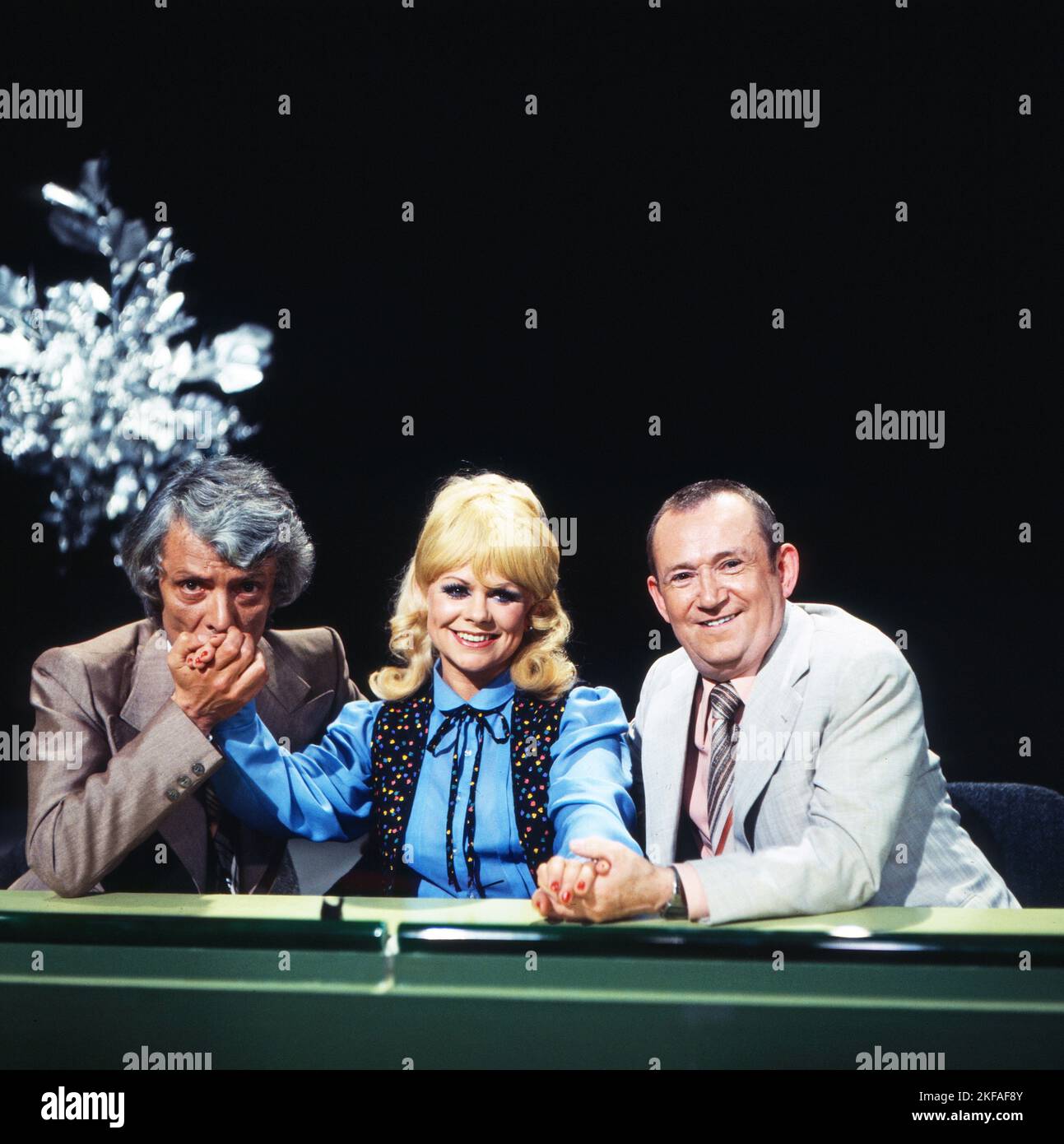 Vorabendprogramm hi-res stock photography and images - Alamy