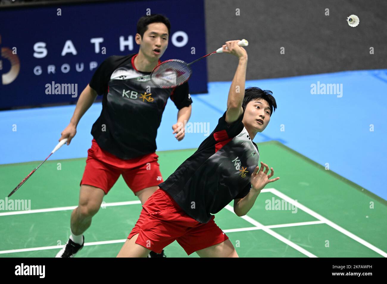 Sydney, Australia. 17th Nov, 2022. Choi Sol Gyu (L) and Kim Won Ho (R