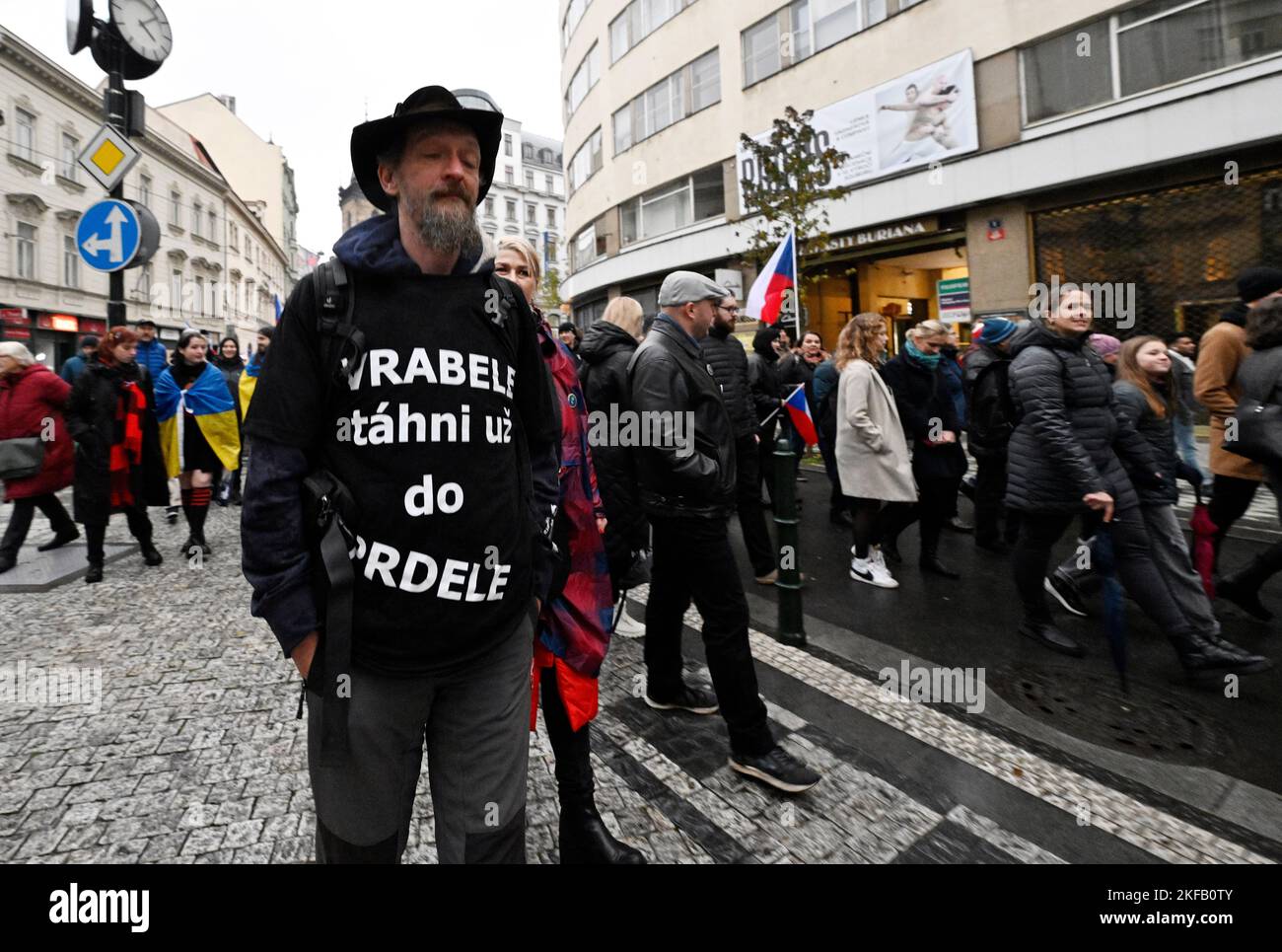 Prague, Czech Republic. 17th Nov, 2022. Several hundred people are