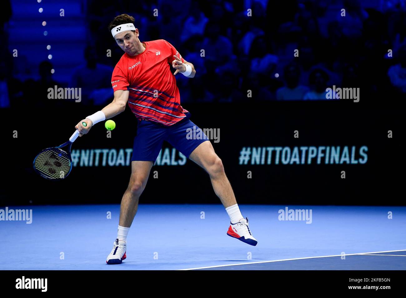 Tennis 7 full length hi-res stock photography and images - Page 2 - Alamy
