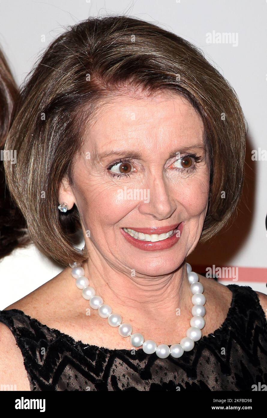 Nancy pelosi attend hi-res stock photography and images - Alamy