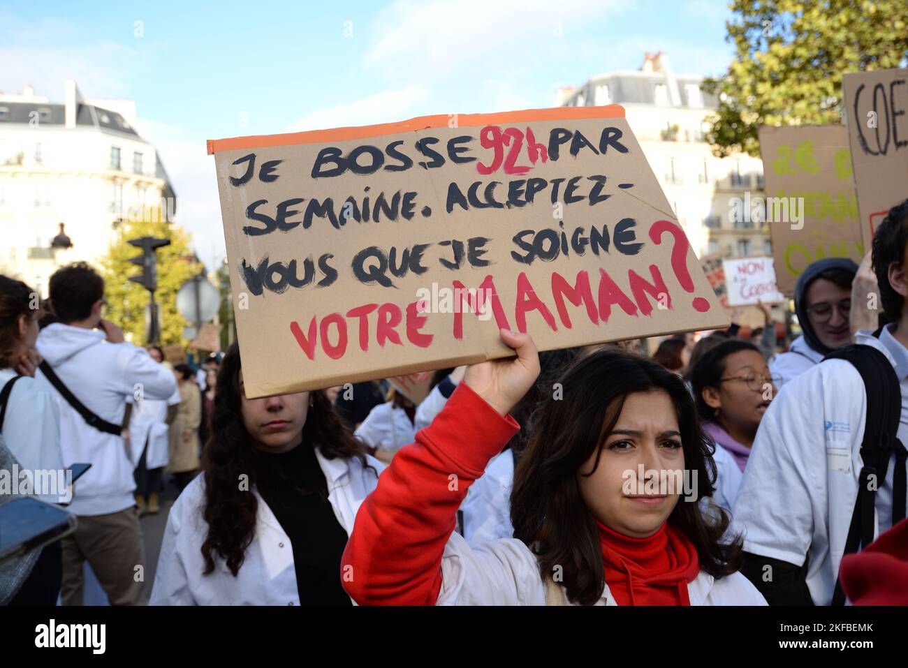 manifestation des étudiants et internes de médecine contre la nouvelle réforme des études de médecine, avec la participation du syndicat MG France Stock Photo