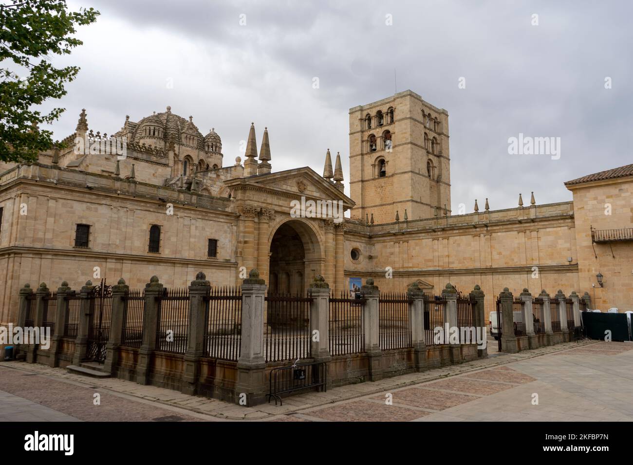 Holy Church Cathedral of the Saviour of Zamora, Spain Stock Photo