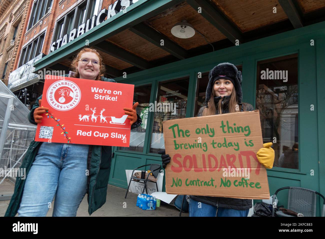 Ann Arbor, Michigan, USA. 17th Nov, 2022. Starbucks workers on strike at a Starbucks Coffee shop. Workers at this store were among more than 100 stores nationwide participating in an unfair labor practice strike over inadequate staffing on the company's Red Cup Day. They are members of the Starbucks Workers United union. Credit: Jim West/Alamy Live News Stock Photo