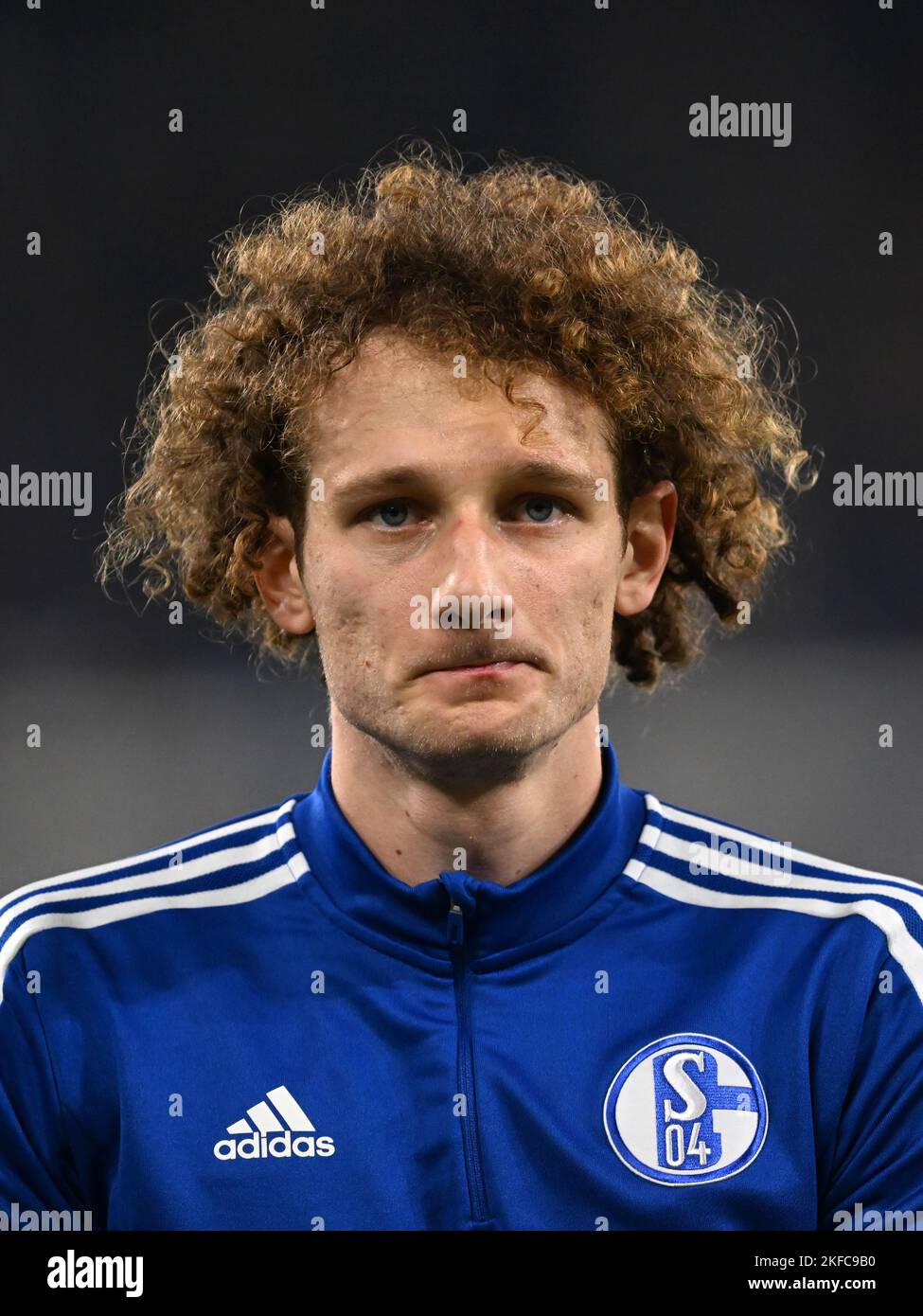GELSENKIRCHEN - Alex Kral of FC Schalke 04 during the Bundesliga match ...