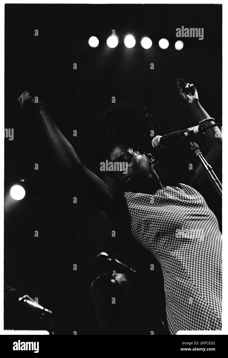 HEATHER SMALL, MPEOPLE, 1994 A young Heather Small of MPeople (M