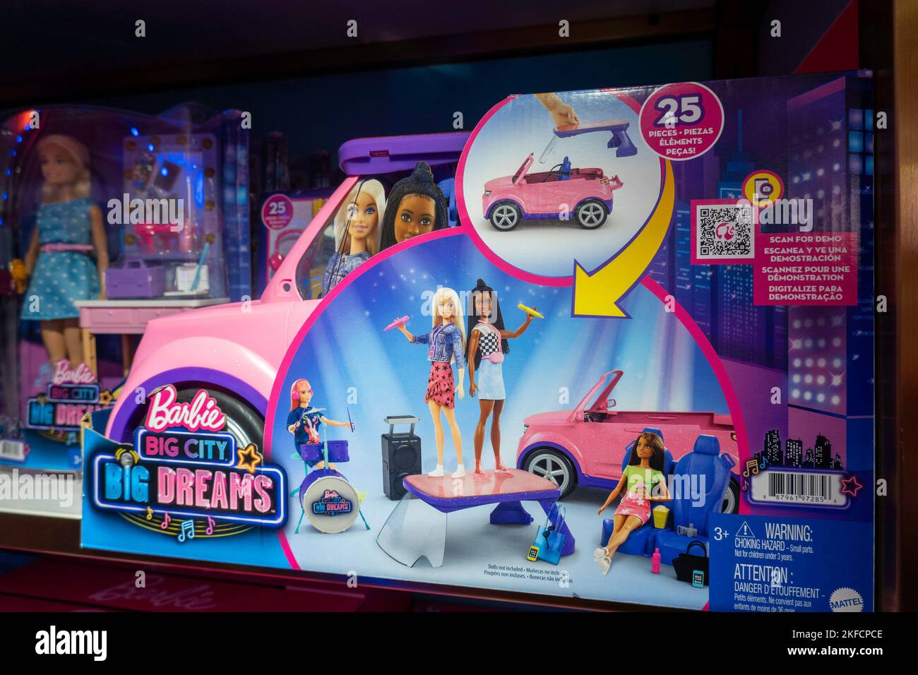 FAO Schwarz is a famous toy store located in 30 Rockefeller Center, New