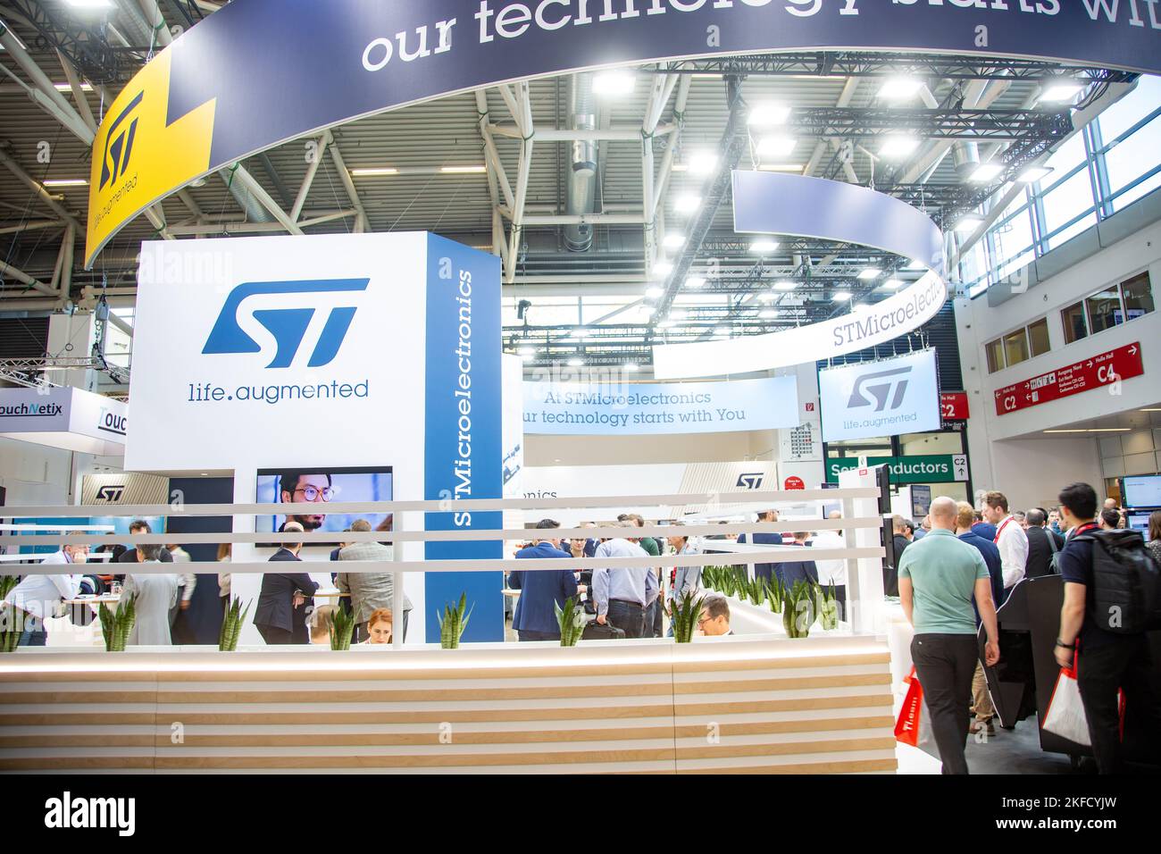 STM STMIcroelectronics bei der Electronica / Semicon Europa Messe, der