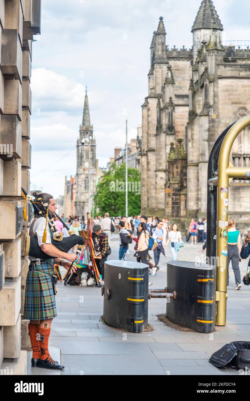 Edinburgh,ScotlandJuly 30 2022A Scottish pipe player in traditional