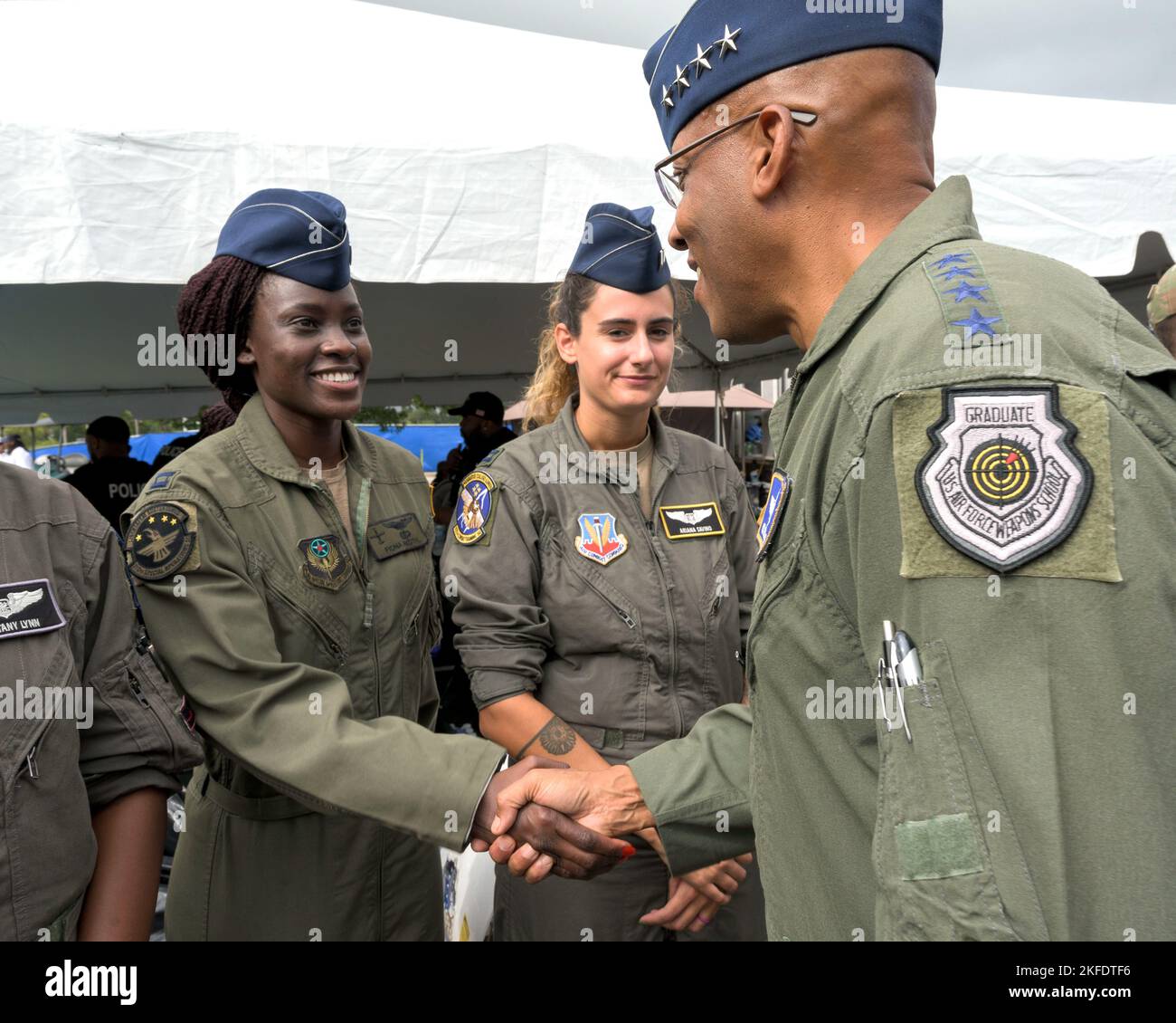 Air force recruiting service hi-res stock photography and images 