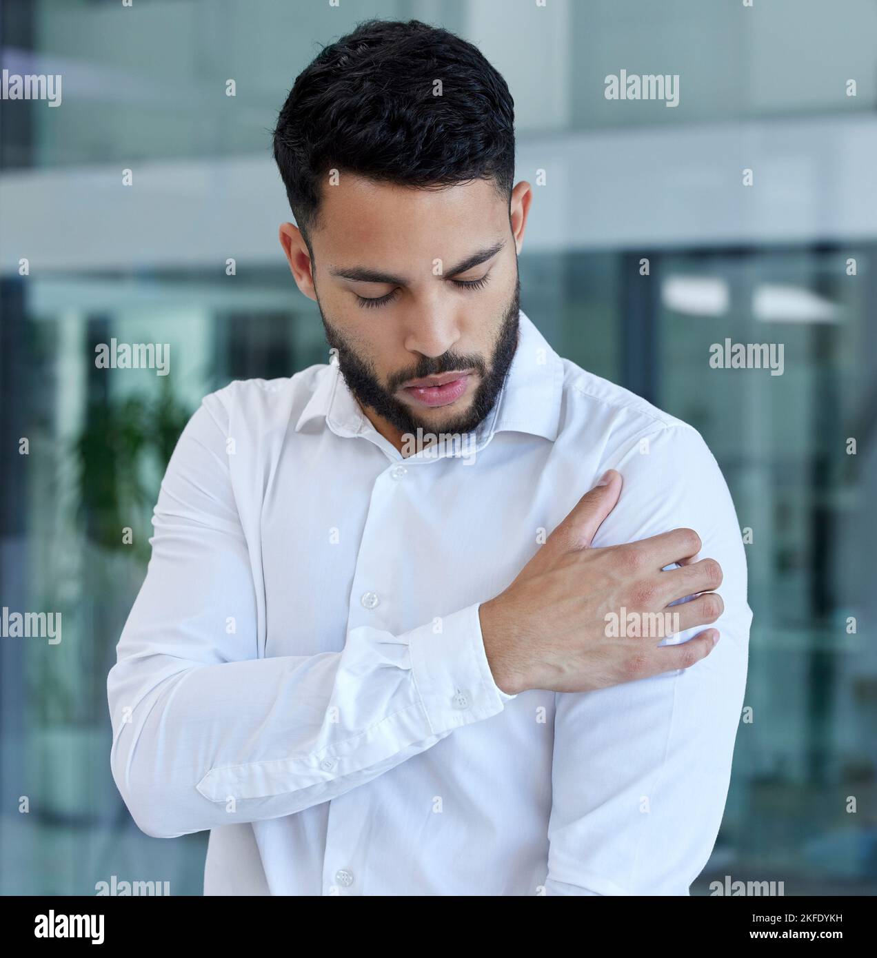 Shoulder pain stress hires stock photography and images Alamy