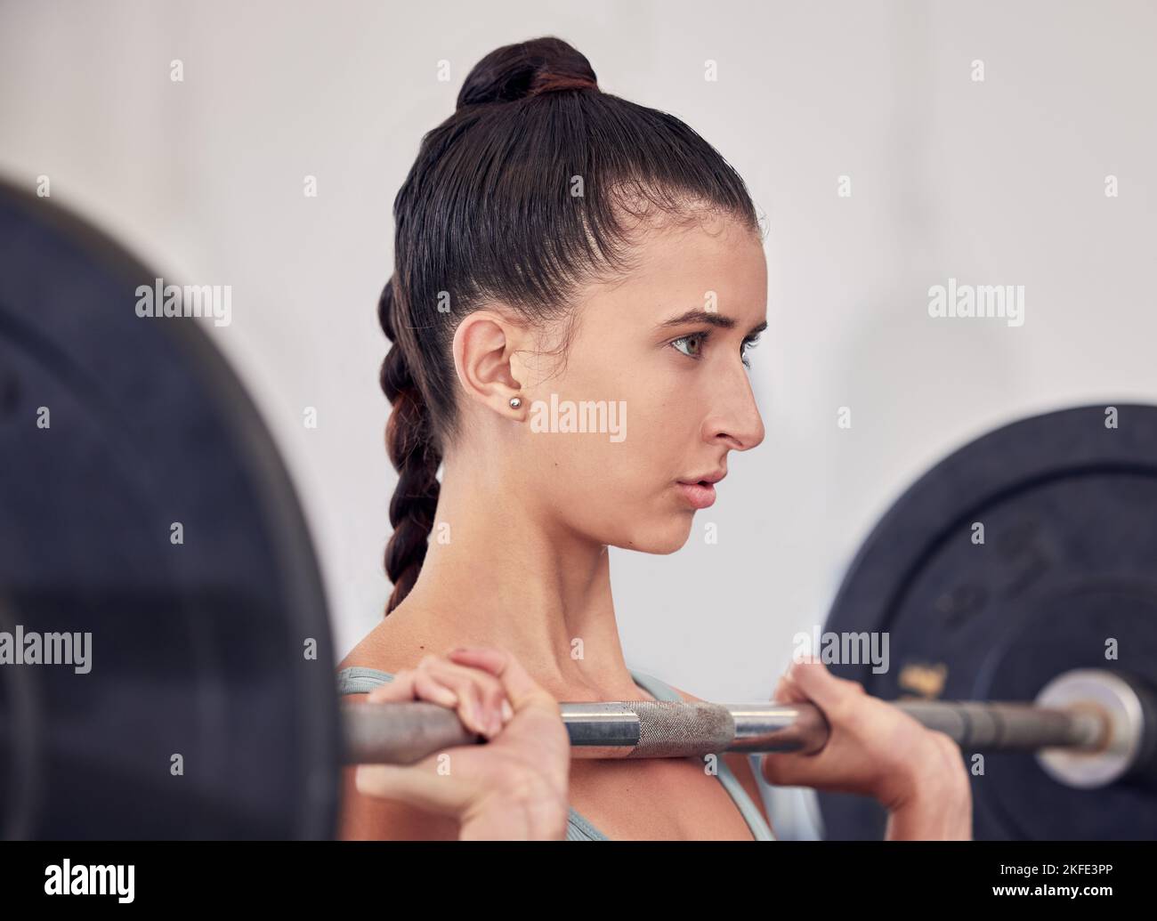 Sexy Fitness Femme. Belle Athlète En Gym Photo stock - Image du