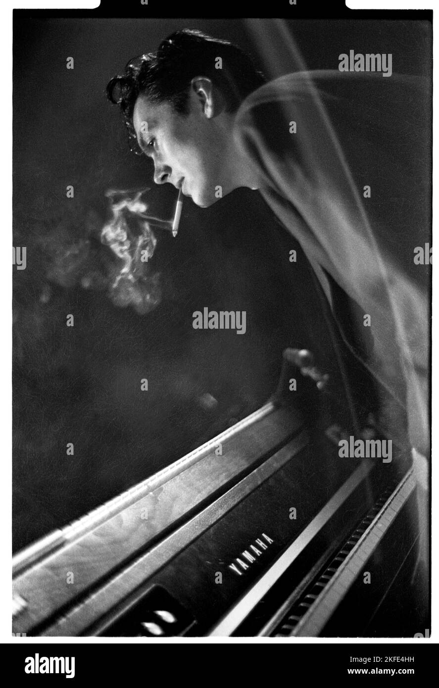 Keyboard player David Boulter of The Tindersticks at an early gig at Cardiff University, January 27 1994. Photograph © Rob Watkins Stock Photo