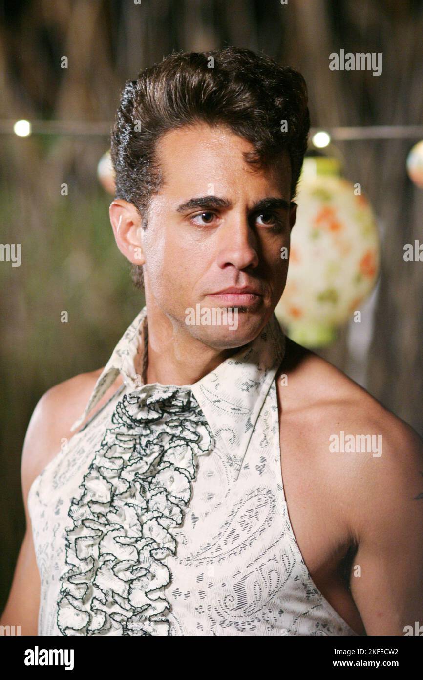 BOBBY CANNAVALE in ROMANCE & CIGARETTES (2005), directed by JOHN TURTURRO. Credit: UNITED ARTISTS / Album Stock Photo