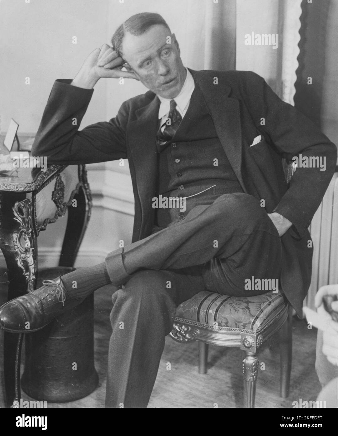 Sinclair Lewis. American writer and playwright. Born february 7 1885 - january 10 1951. He became the first writer from the United States to recieve the Nobel Prize in Literature. He is best known for his novels Main street, Babbitt, Arrowsmith, Elmer Gantry, Dodsworth and It Can't happen here. 1930 Stock Photo