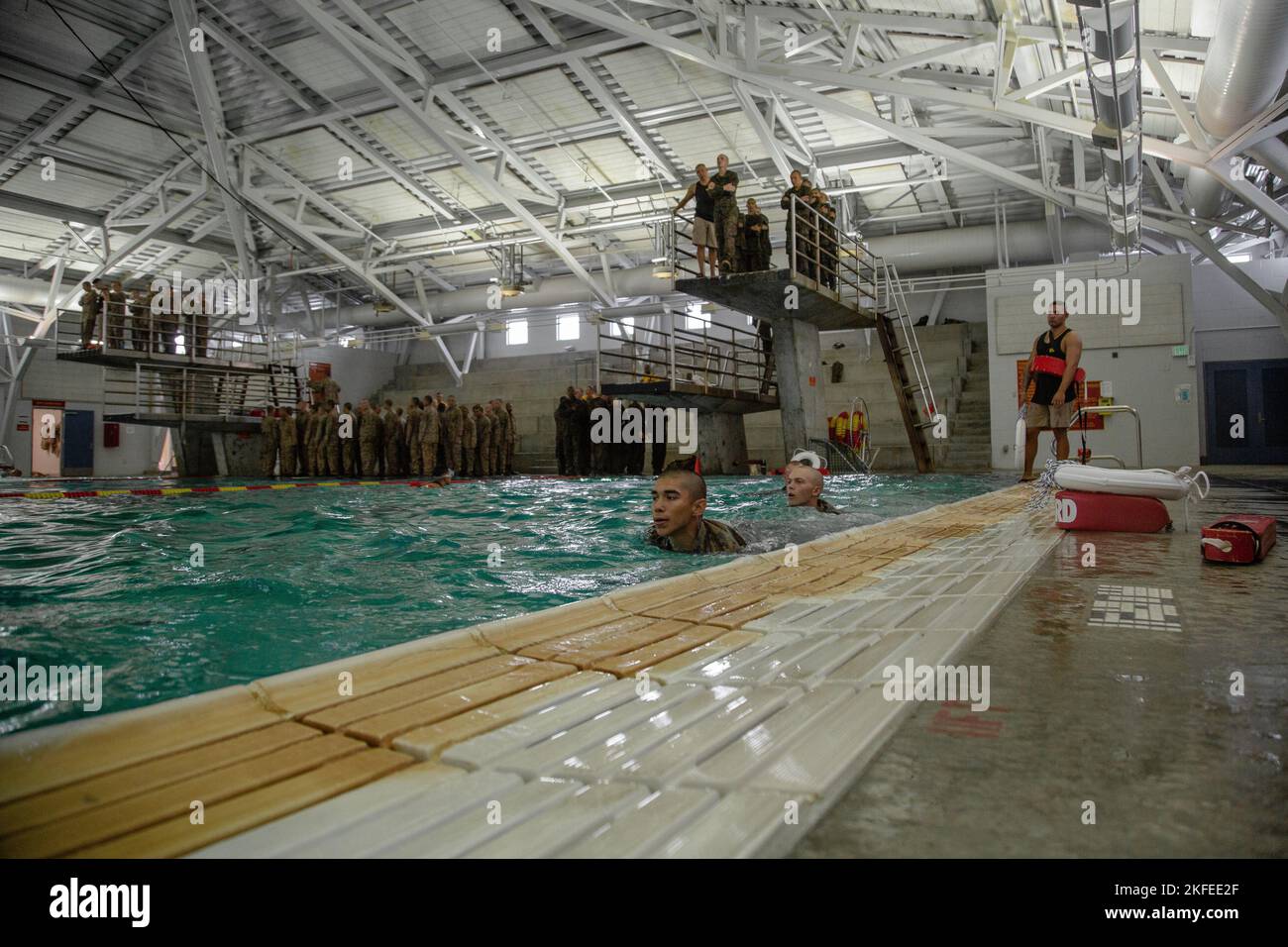 U.S. Marine Corps recruits with Hotel Company, 2nd Recruit Training ...