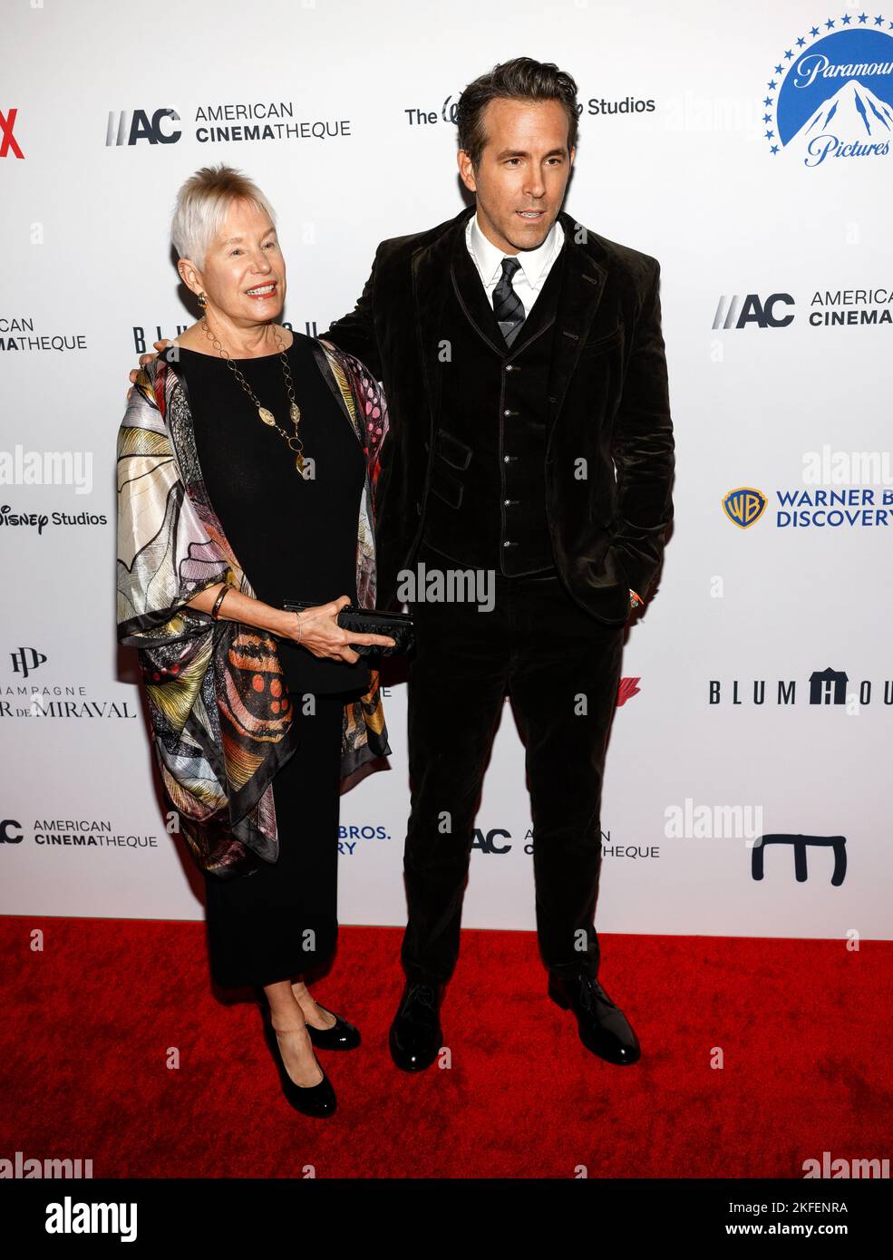 Los Angeles, CA - Nov 17, 2022: Tammy Reynolds and Ryan Reynolds attend the 36th Annual American