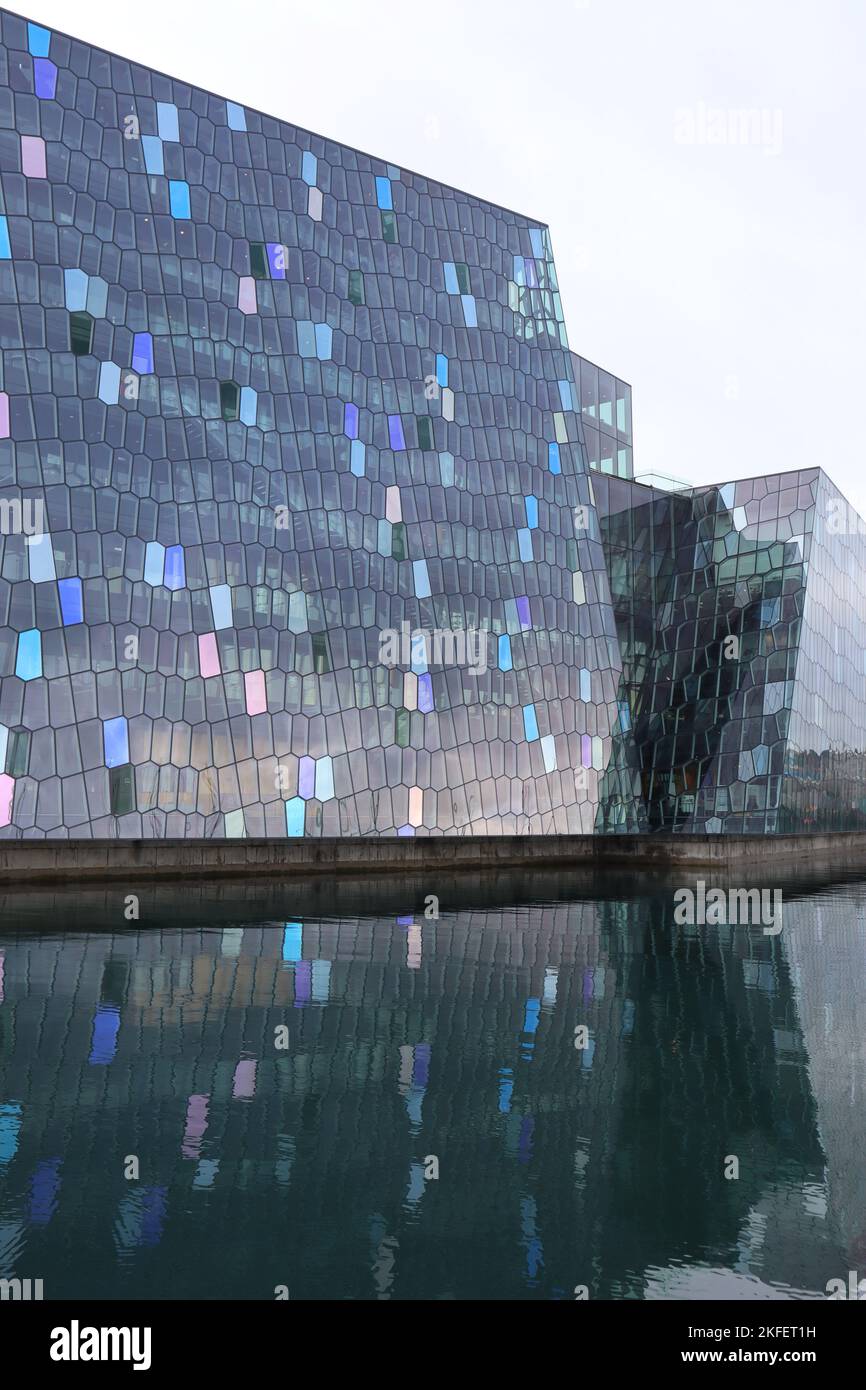Harpa Concert Hall And Conference Centre Stock Photo Alamy Harpa Concert Hall And Conference Centre Stock Photo Alamy