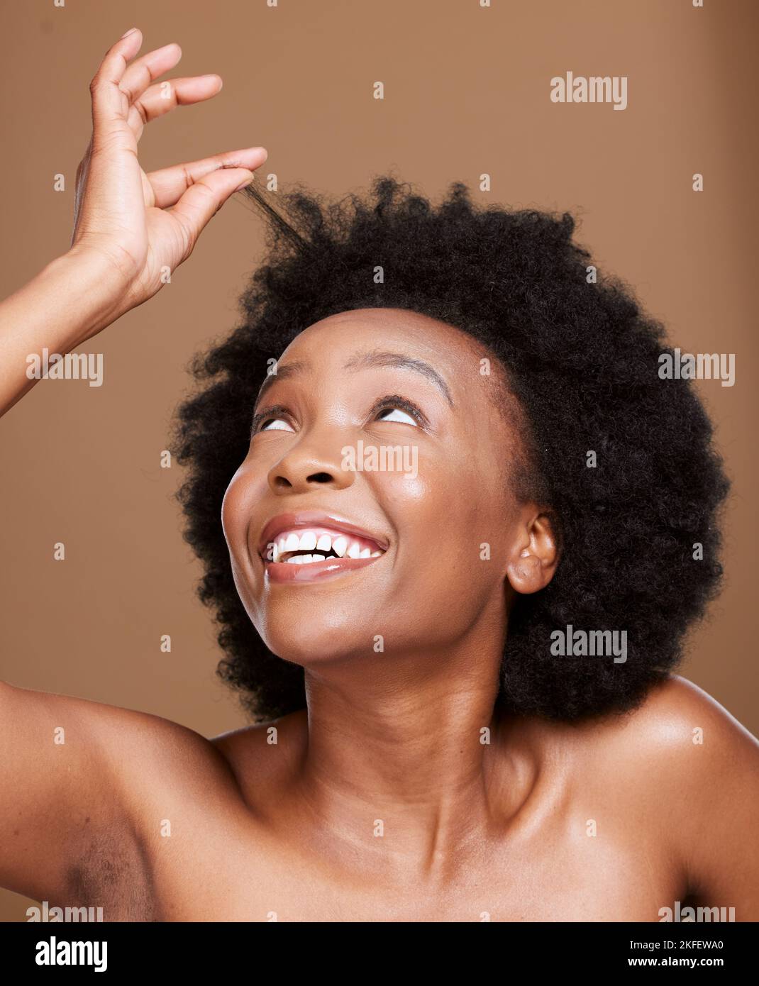 Black woman, hair health and cosmetics wellness with African afro hairstyle, cosmetic and natural haircare treatment. Luxury spa mockup, skincare Stock Photo