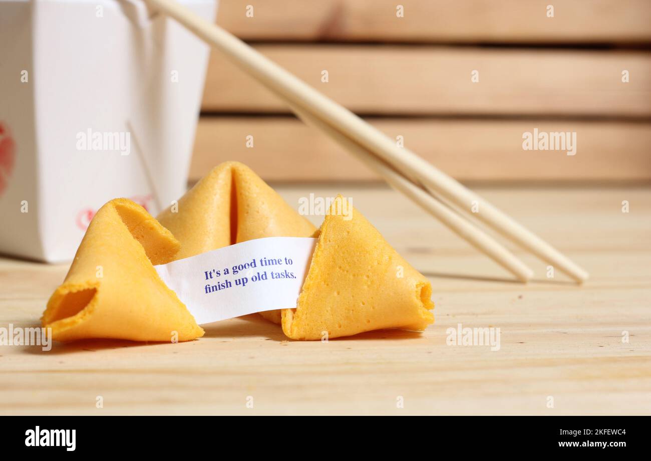 Fortune Cookie With Phrase It's a good time to finish up old tasks