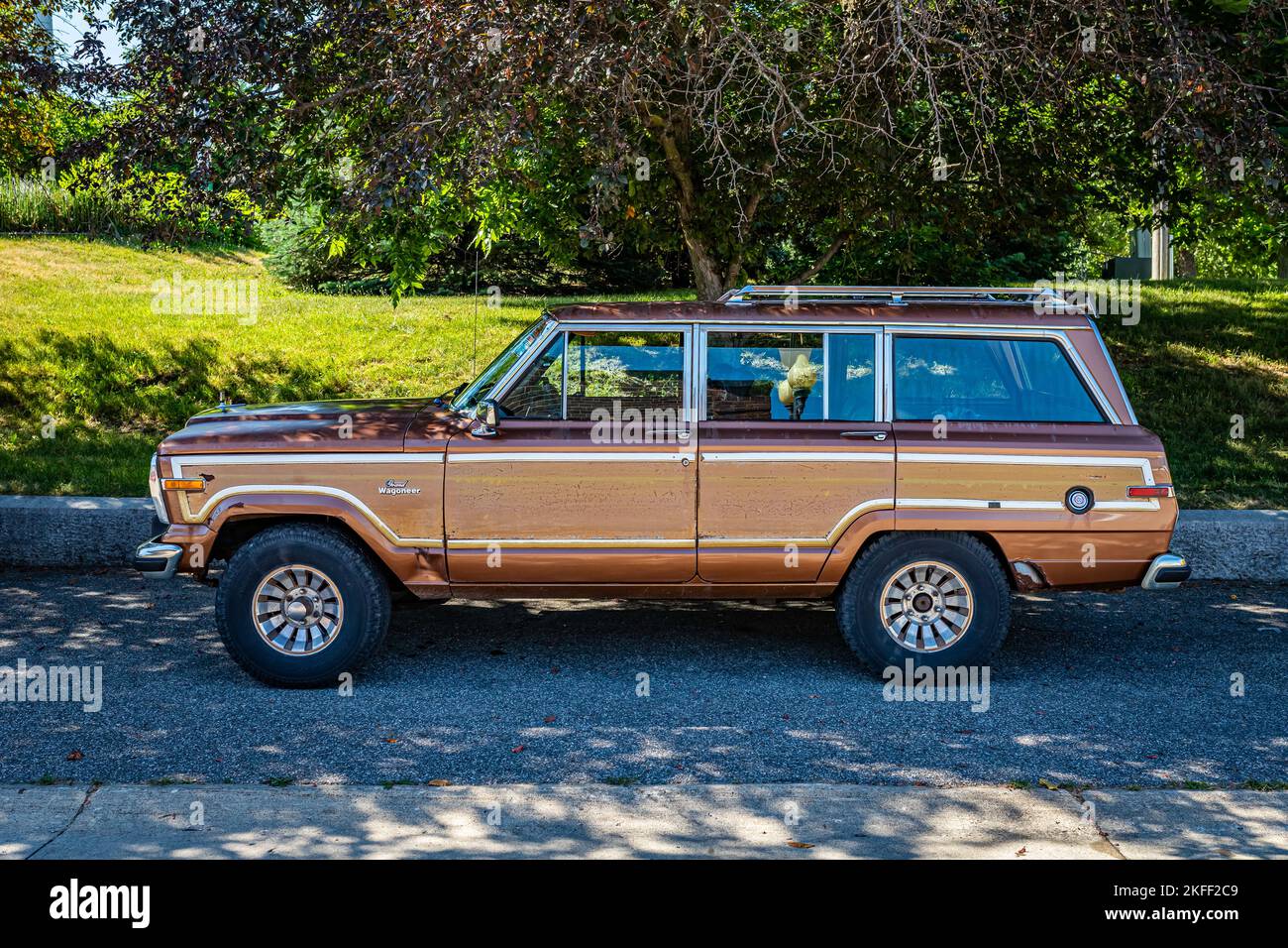 Des Moines, IA July 03, 2022 High perspective side view of a 1986