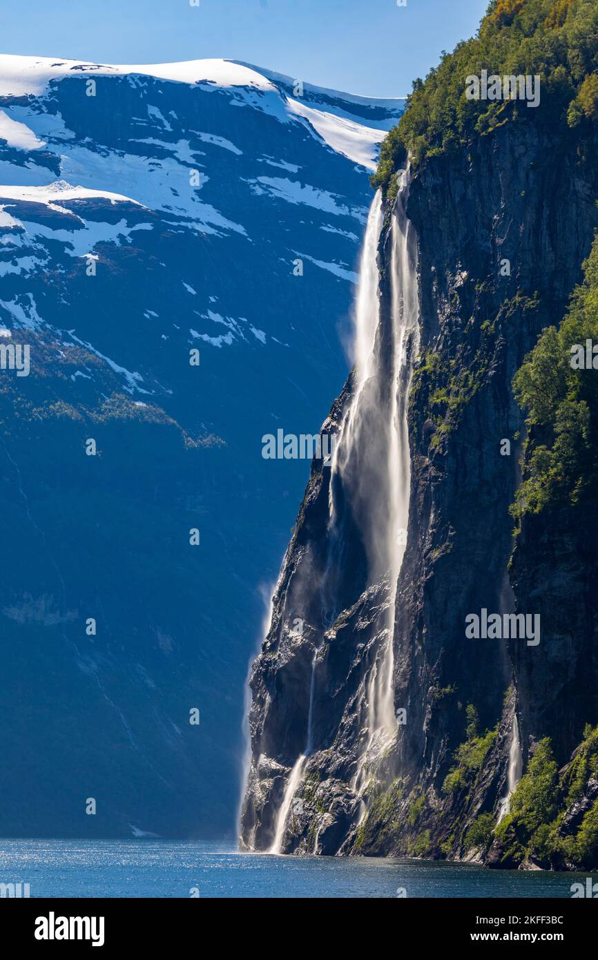 Sieben Schwestern Wasserfälle auf derf Fähre nach Geiranger, Norwegen Stock Photo