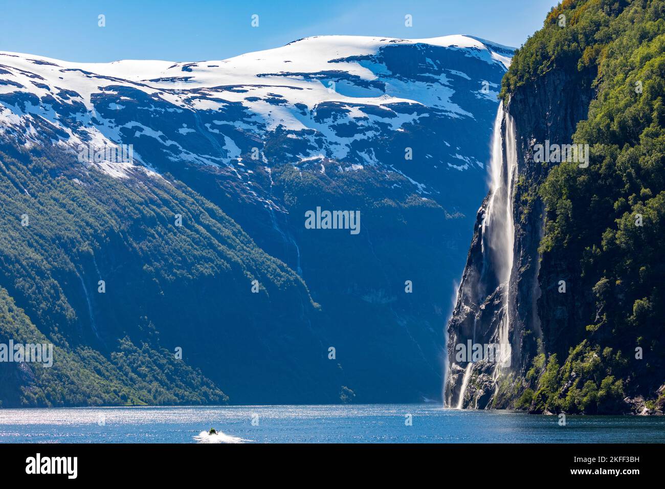 Sieben Schwestern Wasserfälle auf derf Fähre nach Geiranger, Norwegen Stock Photo