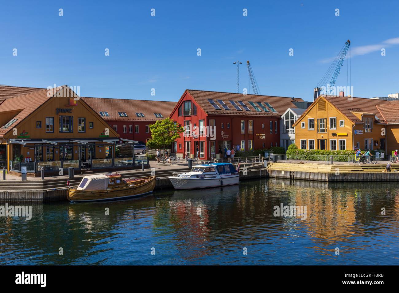 Waterfront im Hafen von  Kristiansand, Norwegen Stock Photo