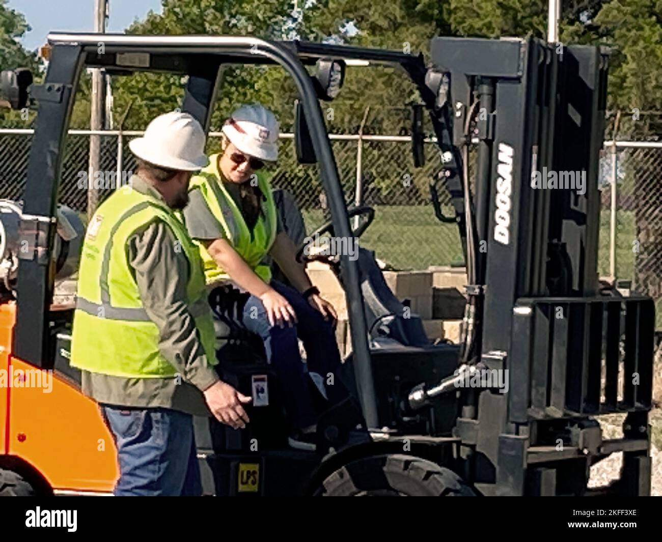 Tulsa District USACE Red River Area staff receive training on heavy