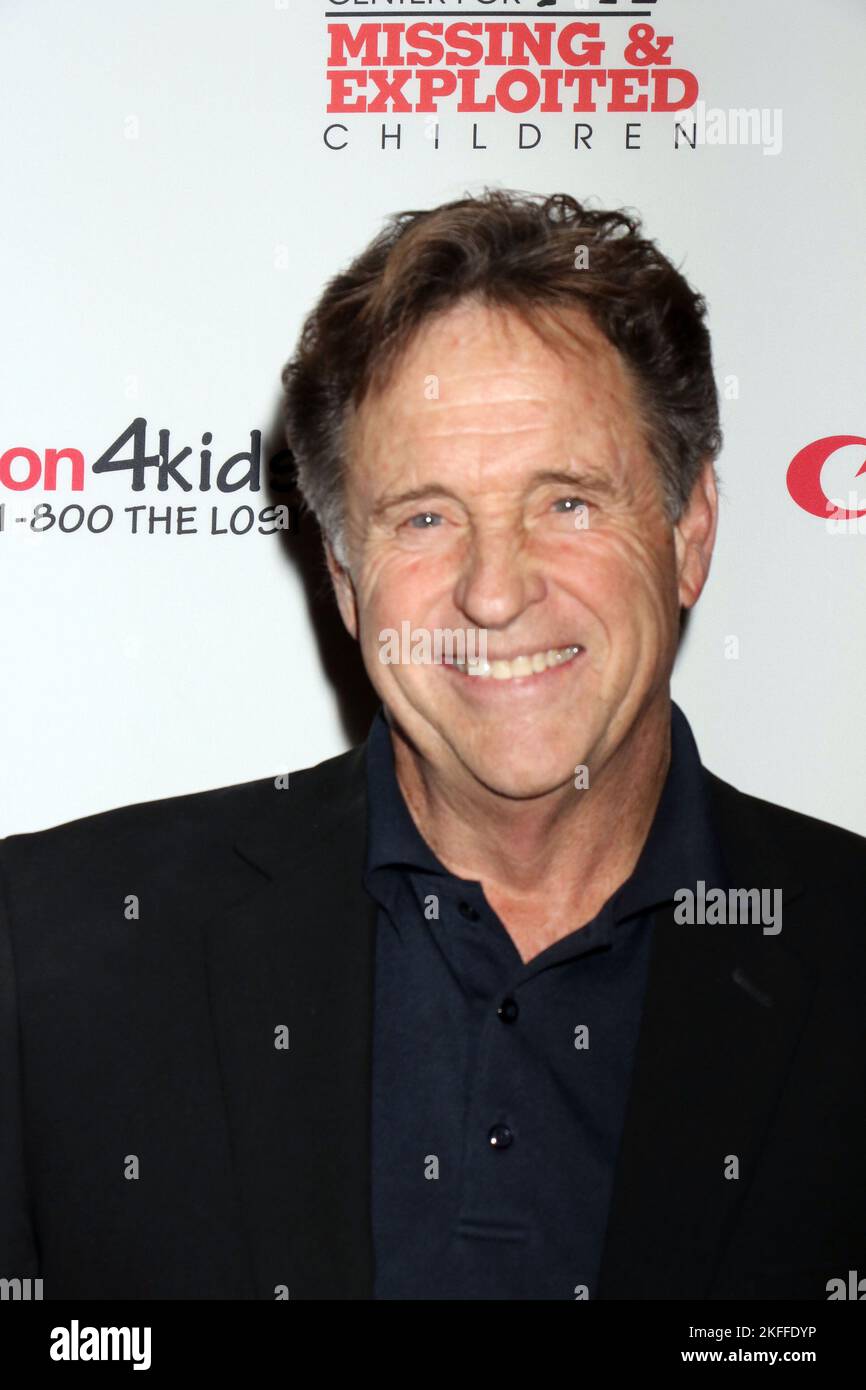Robert Hays attending the Canon Appreciation Reception Celebrating 20