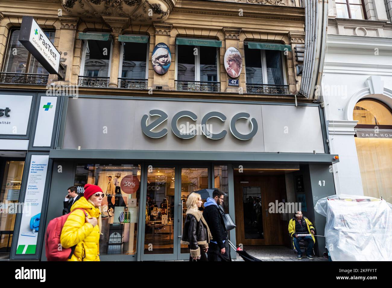 Vienna, Austria - October 14, 2022: Display of a Ecco, shoe shop on  Karntner street with people around, a shopping street in Vienna, Austria  Stock Photo - Alamy